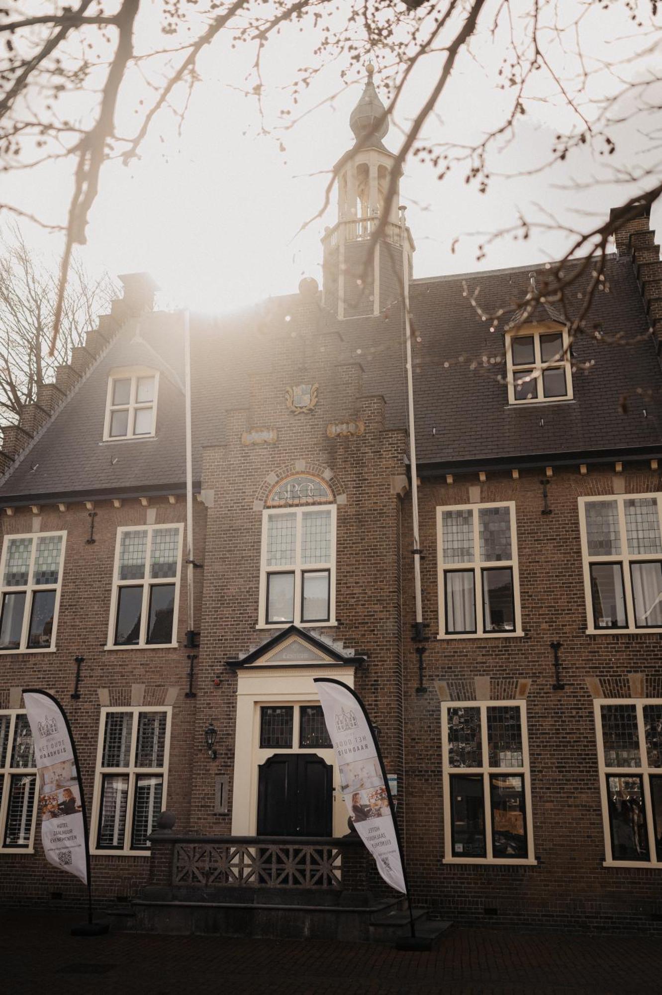 Hotel Het Oude Raadhuis Кастрикюм Экстерьер фото